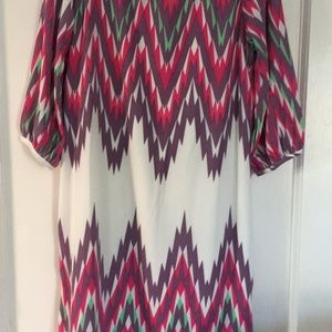 KLD signature 3/4 sleeve chevron dress. Never worn